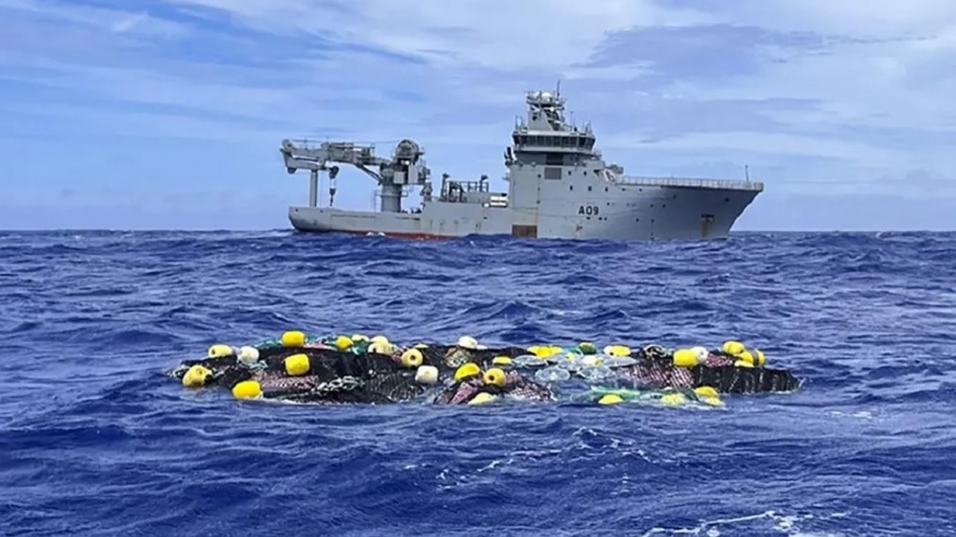 3,5 tấn ma tuý thả nổi trên biển Thái Bình Dương